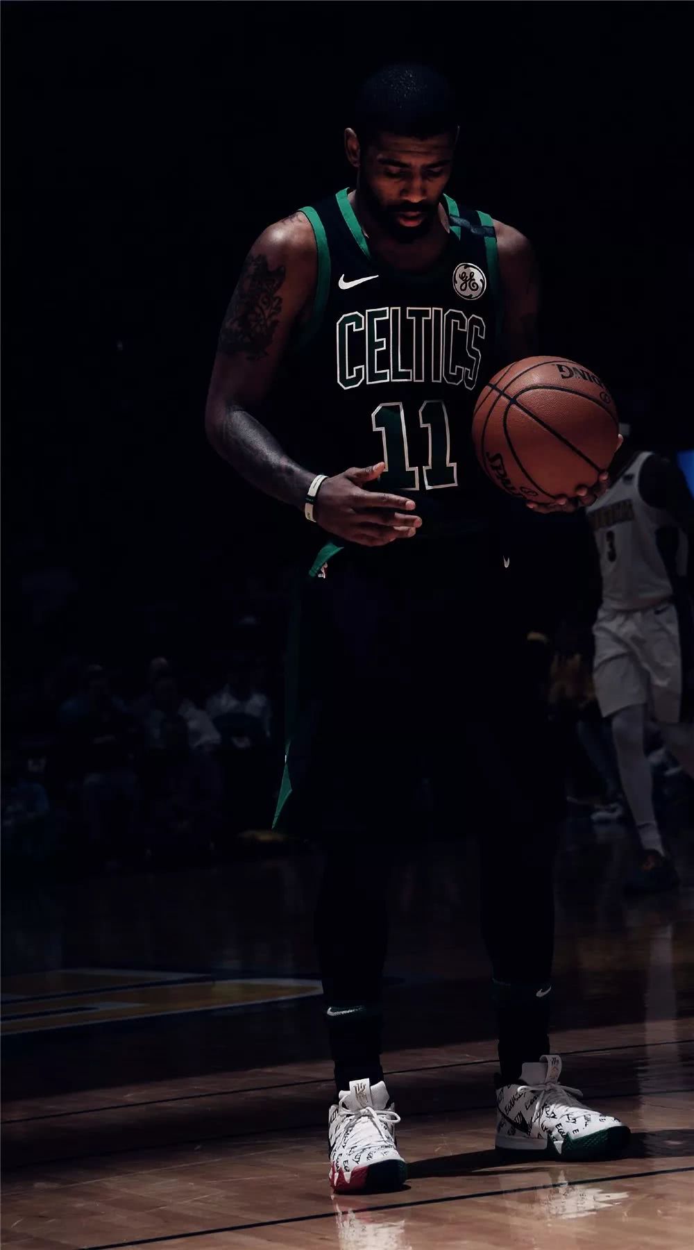 力大大减弱 力大大减弱